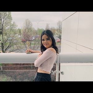 Meet your Posher, Adamaris